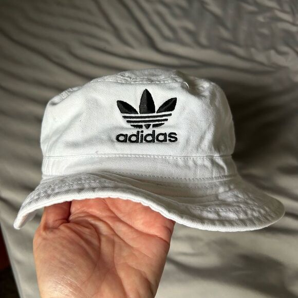 Adidas Women’s White Bucket Hat with Logo One Size 100% Cotton - Picture 9 of 9